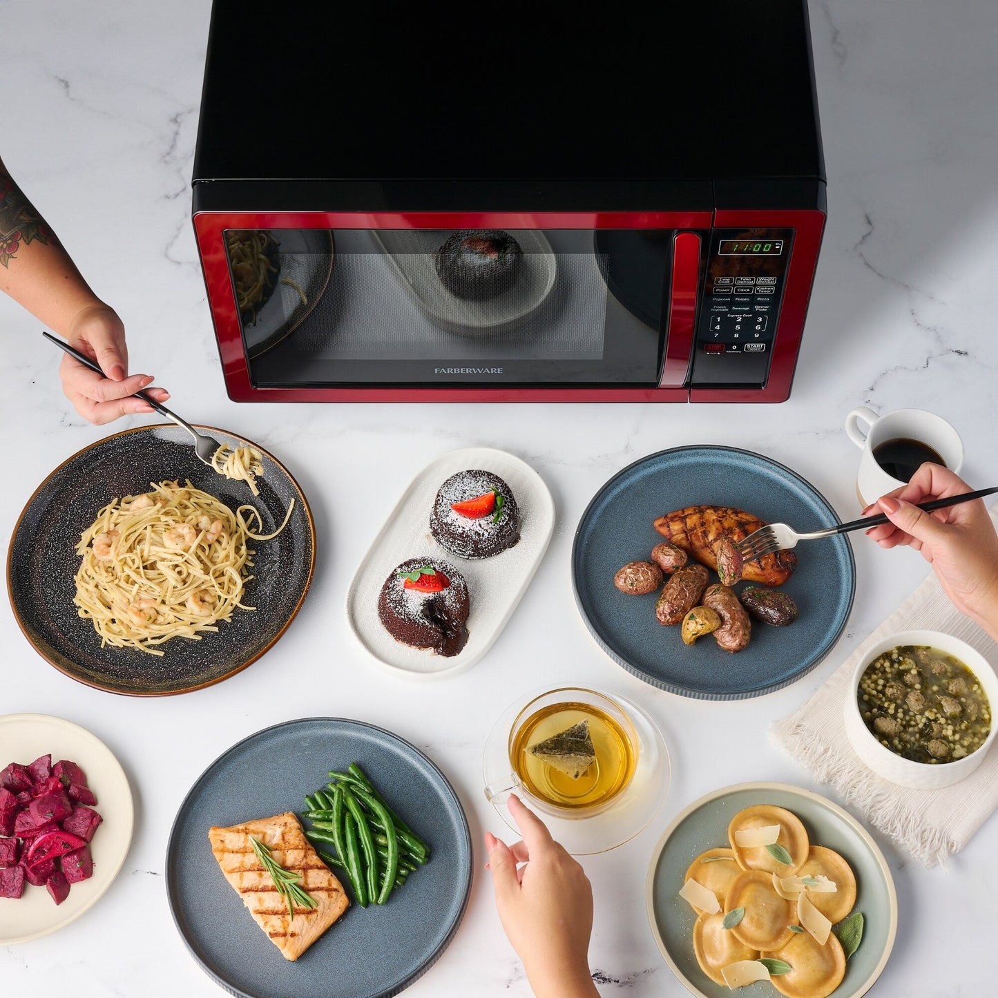 Four à micro-ondes Farberware Classic de 1,1 pi³ et 1 000 watts