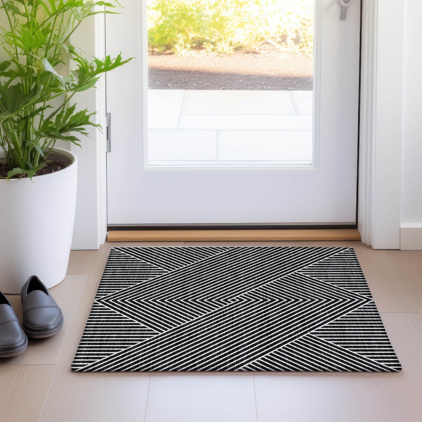 Machine Washable Indoor/ Outdoor Modern Geo Chantille Rug