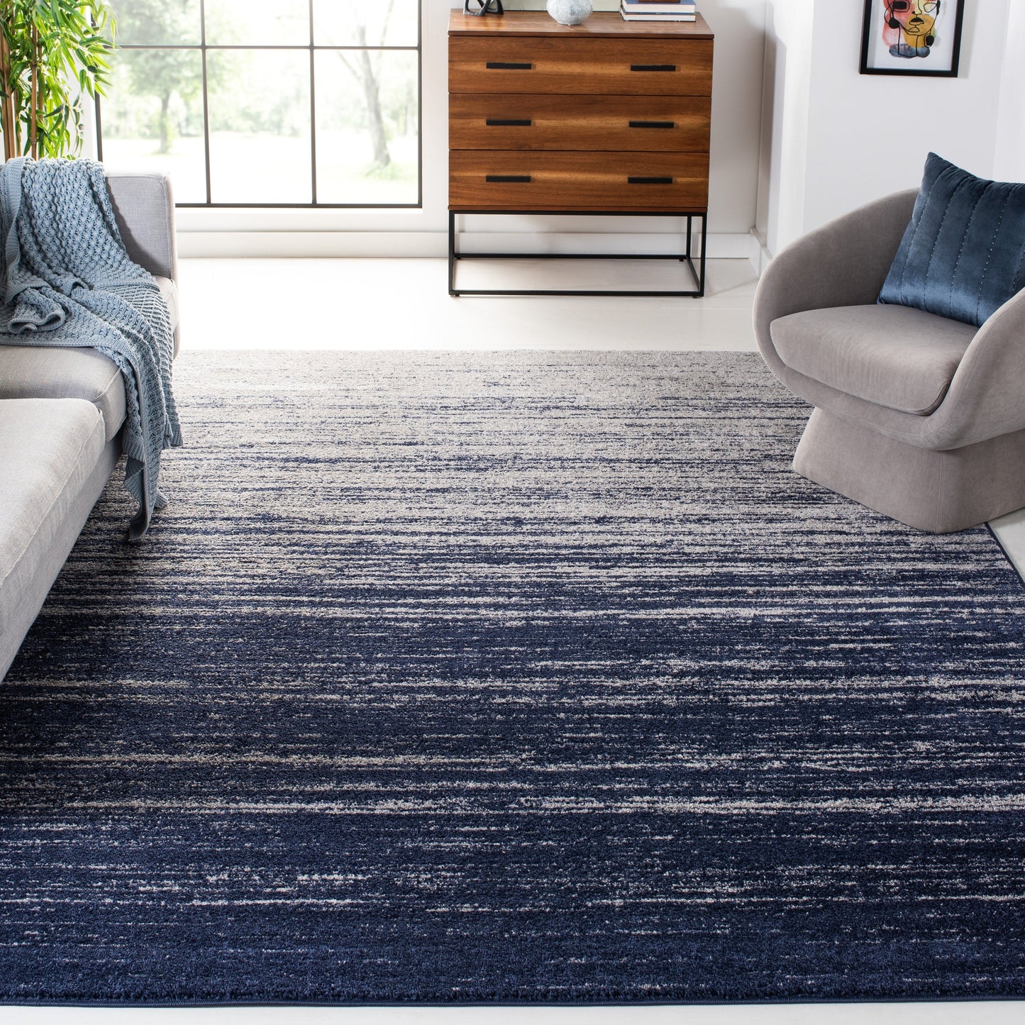SAFAVIEH Adirondack Mieko Modern Ombre Distressed Area Rug