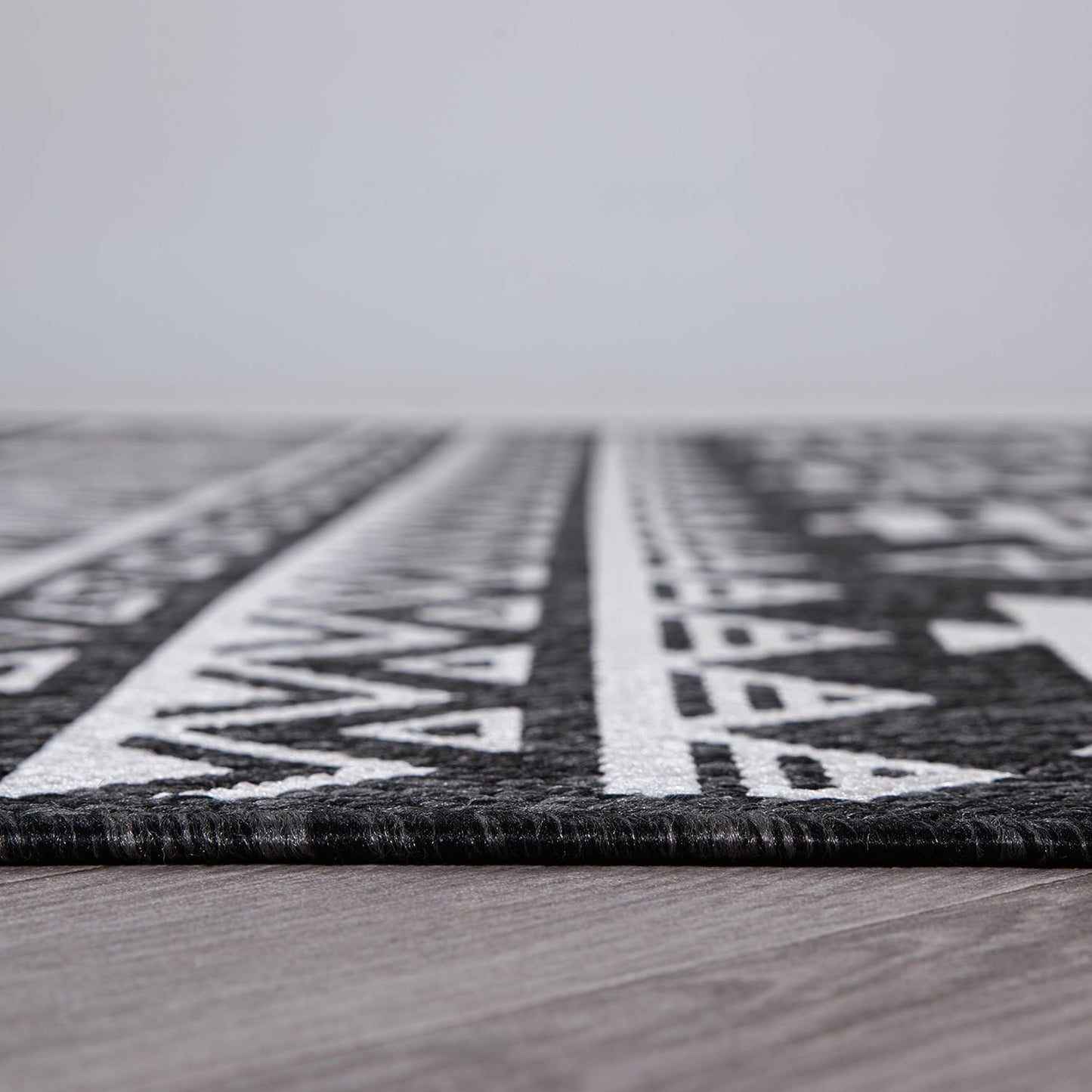 World Rug Gallery Distressed Geometric Bohemian Textured Flat Weave Indoor/Outdoor Area Rug