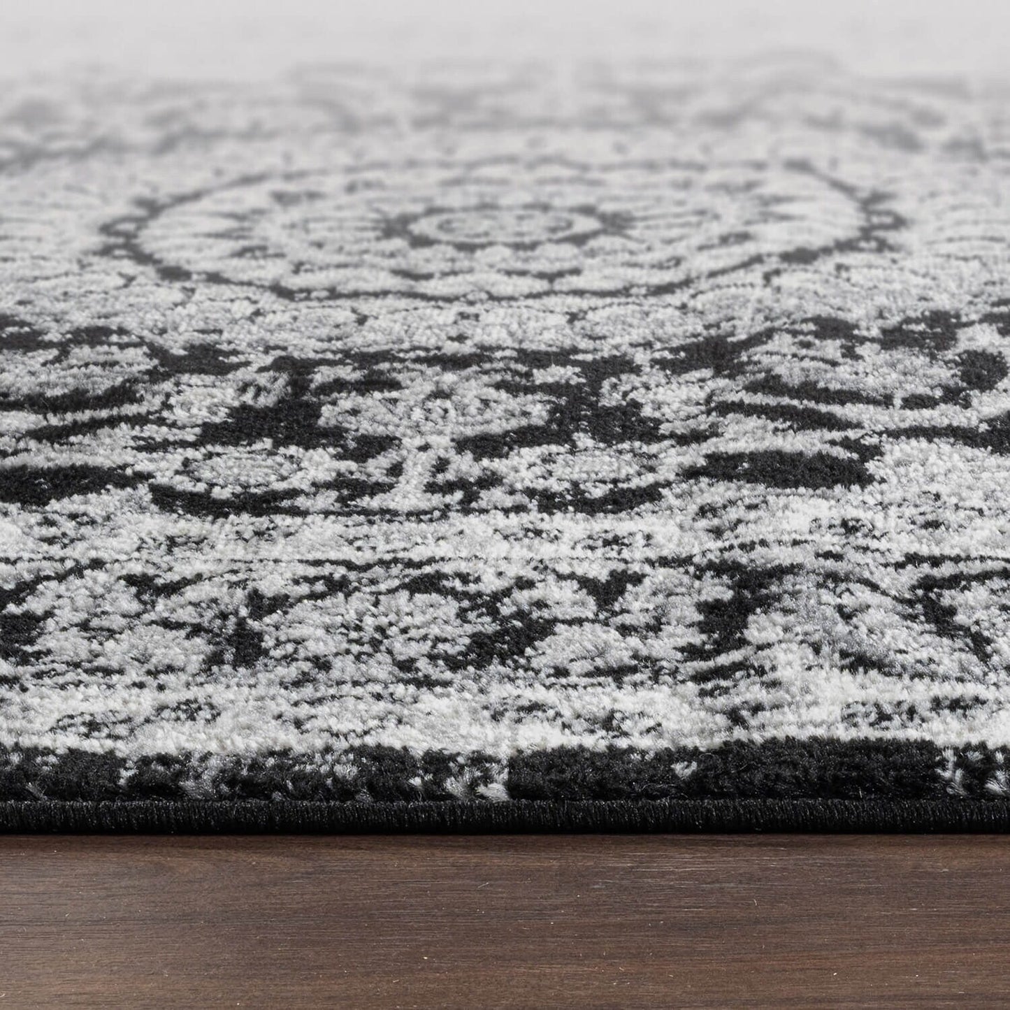 World Rug Gallery Traditional Oriental Medallion Area Rug