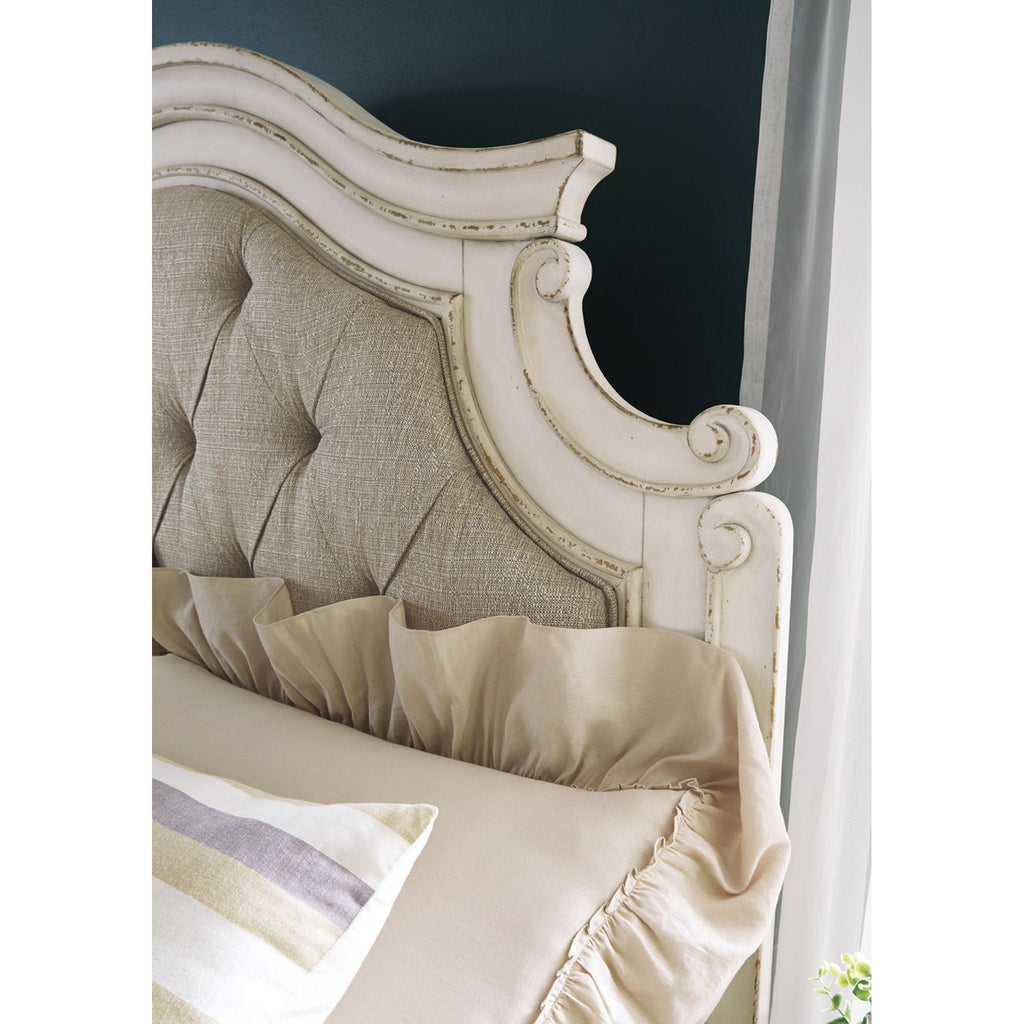 Chambre à coucher Realyn 5 pièces avec lit king size - Blanc écaillé
