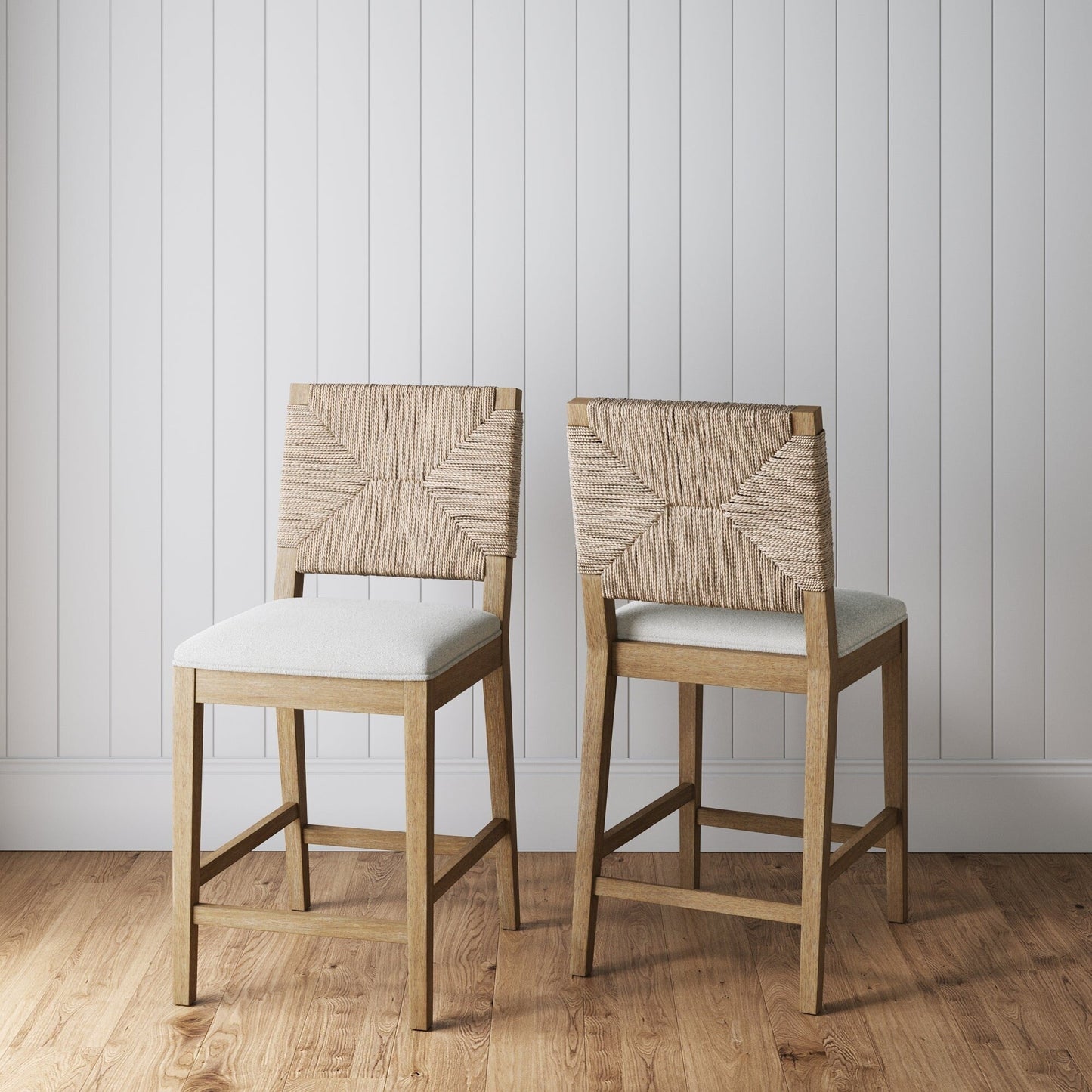 Tabouret de bar Beacon Bohemian Boucle, chaise de comptoir rembourrée avec cadre en bois massif et dossier en jonc de mer tressé