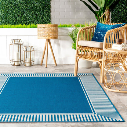 Nuloom Leah Classic Bordered Indoor/Outdoor Area Rug