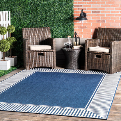 Nuloom Leah Classic Bordered Indoor/Outdoor Area Rug