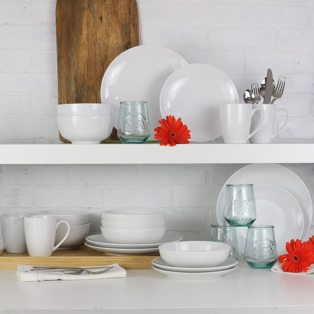 Euro Ceramica 16 Piece / 32 Piece White Essential Porcelain Dinnerware Set