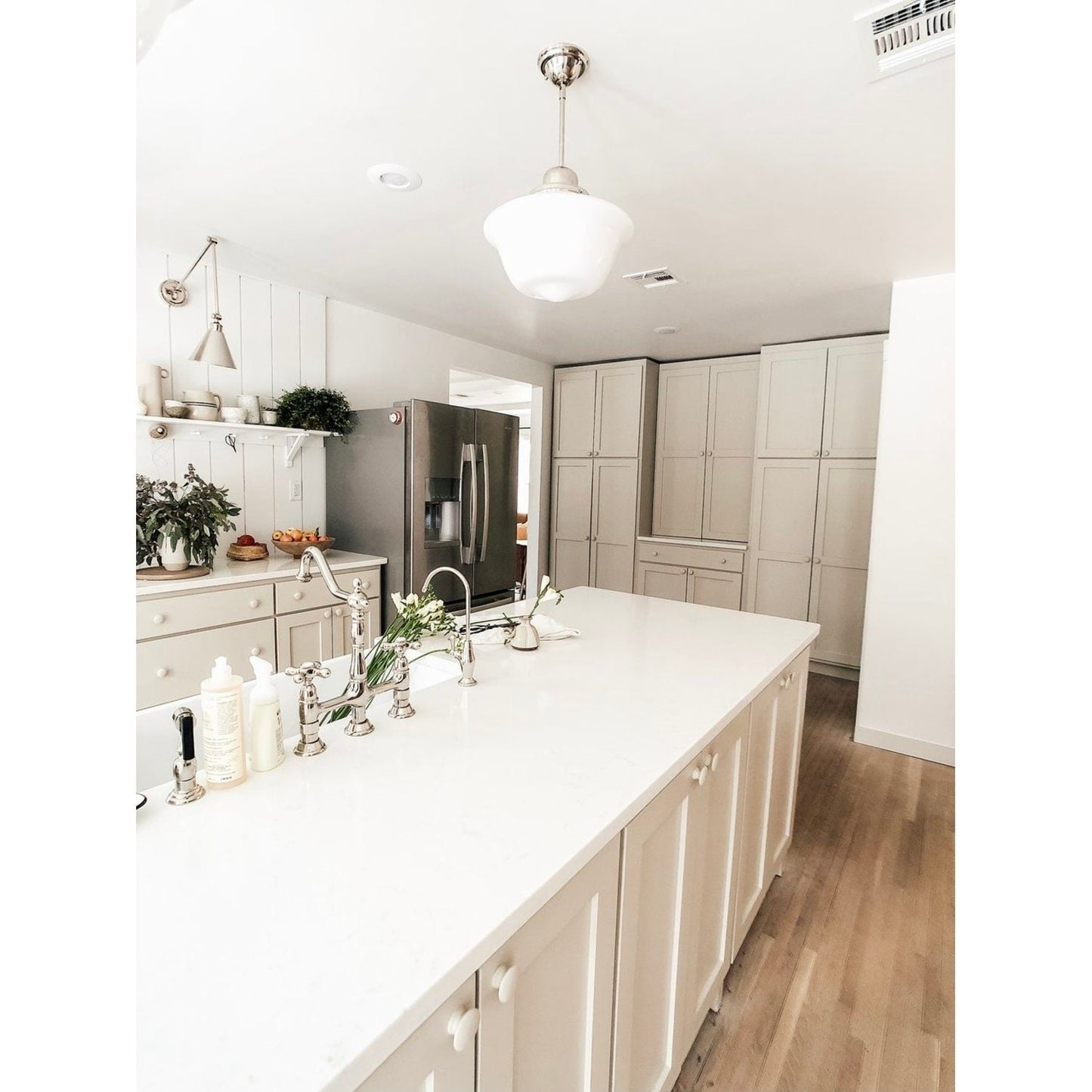 Robinet de cuisine Heritage Bridge avec douchette en laiton