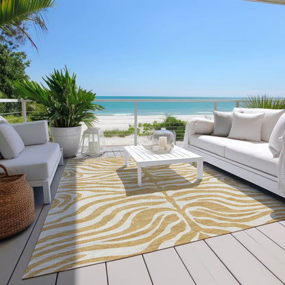 Machine Washable Indoor/ Outdoor Modern Animal Print Chantille Rug