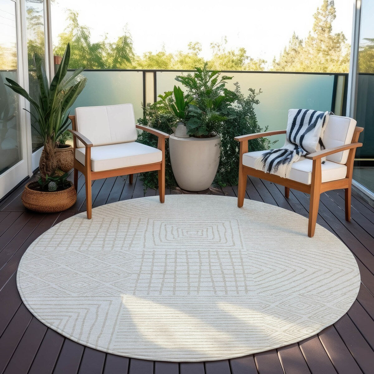Machine Washable Indoor/ Outdoor Modern Mosaic Chantille Rug