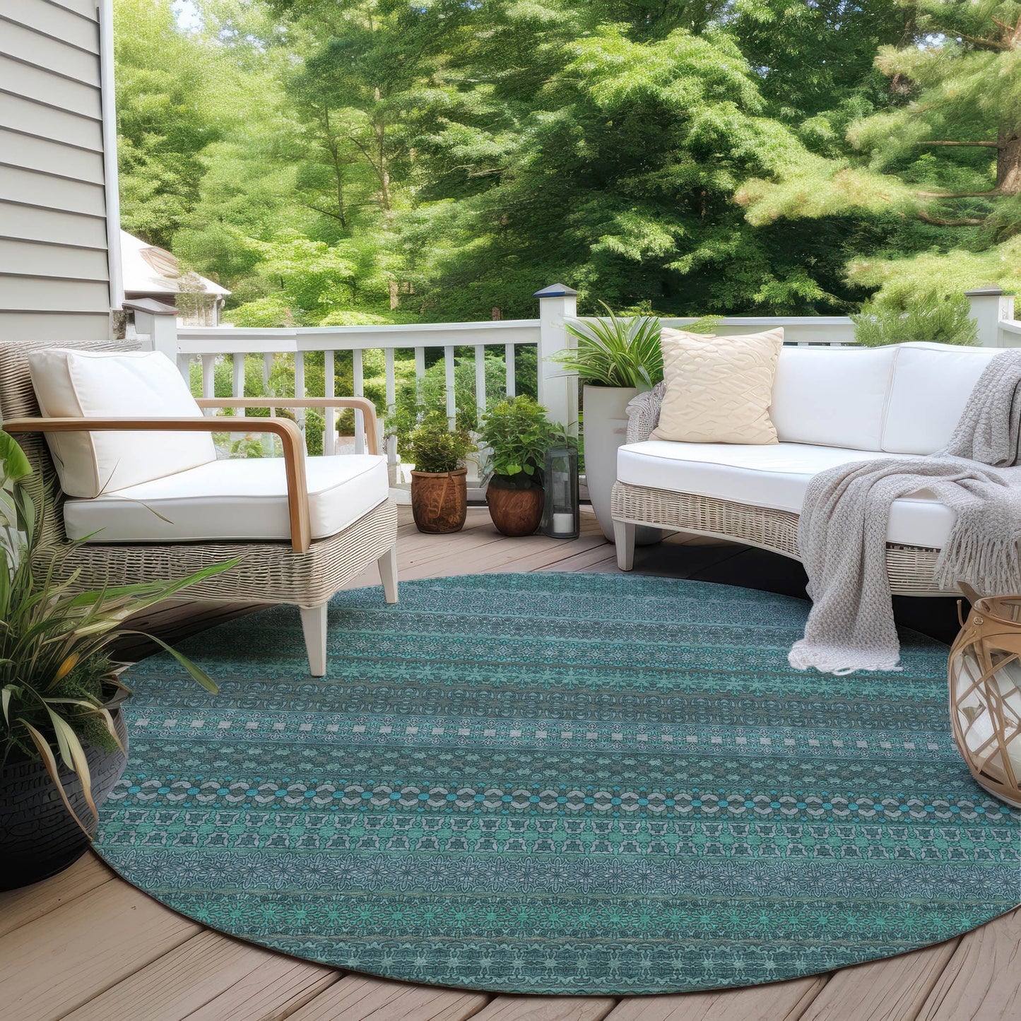 Machine Washable Indoor/ Outdoor Moroccan Stripes Chantille Rug