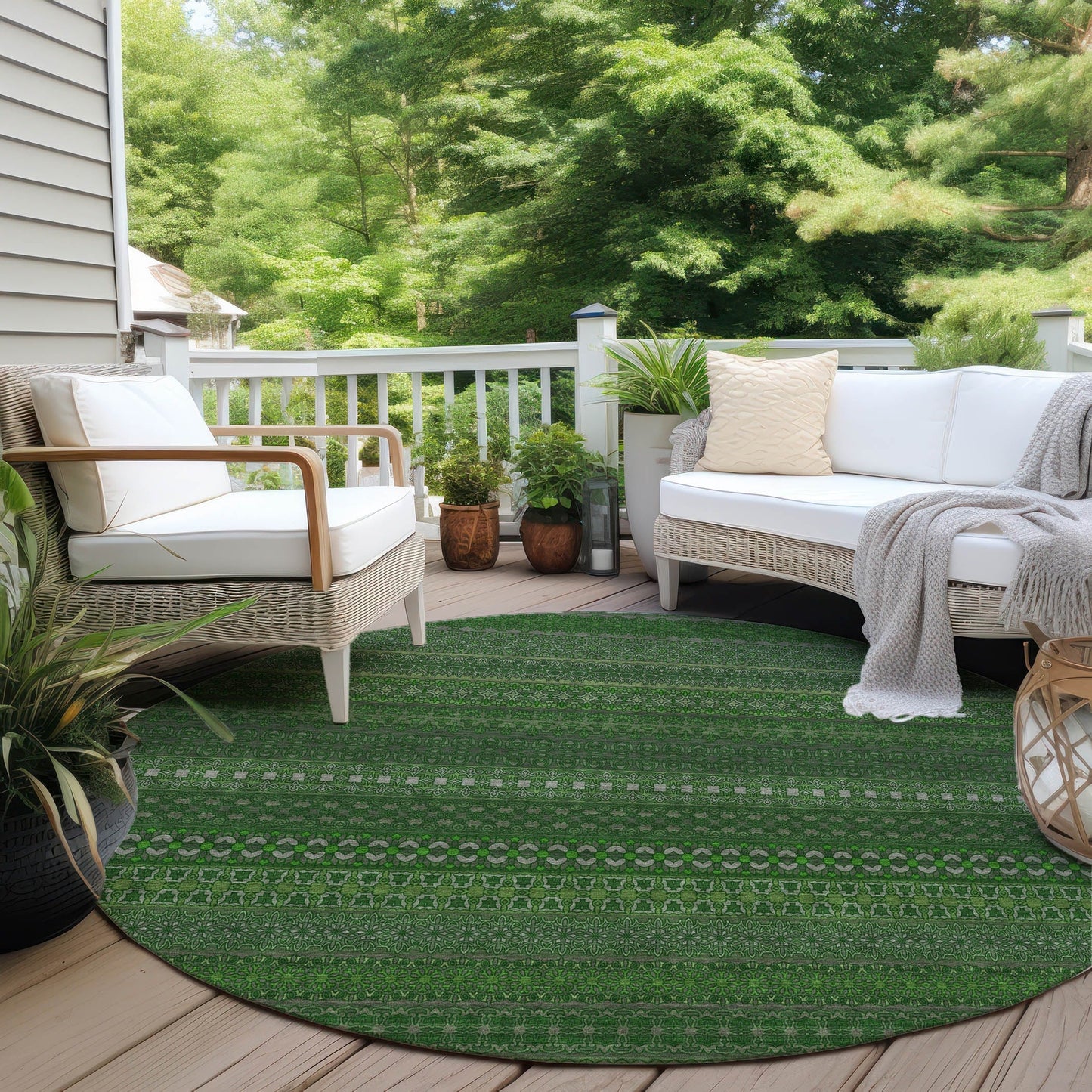 Machine Washable Indoor/ Outdoor Moroccan Stripes Chantille Rug