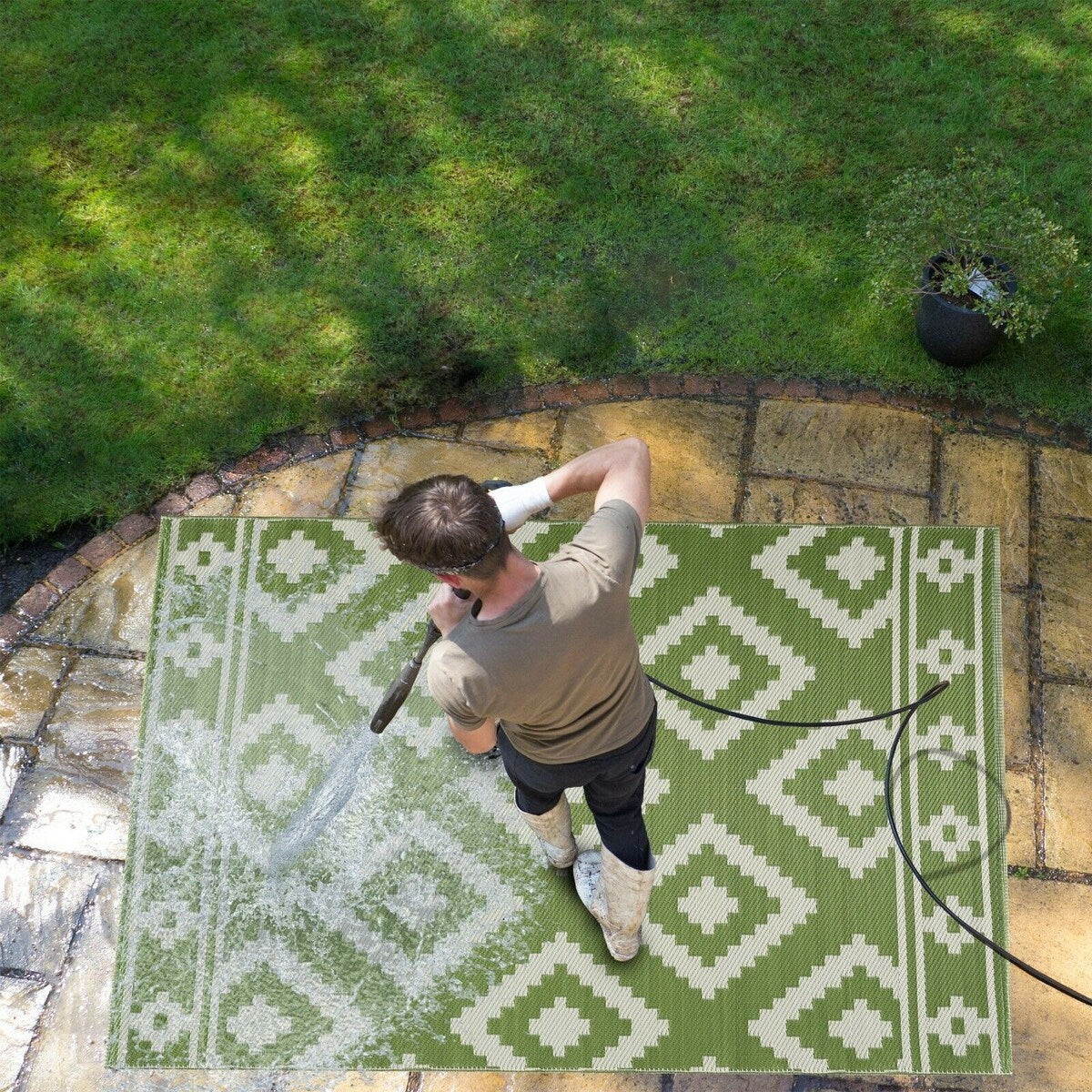 Milan Design 100% Eco-friendly Lightweight Plastic Outdoor Mat/Rug