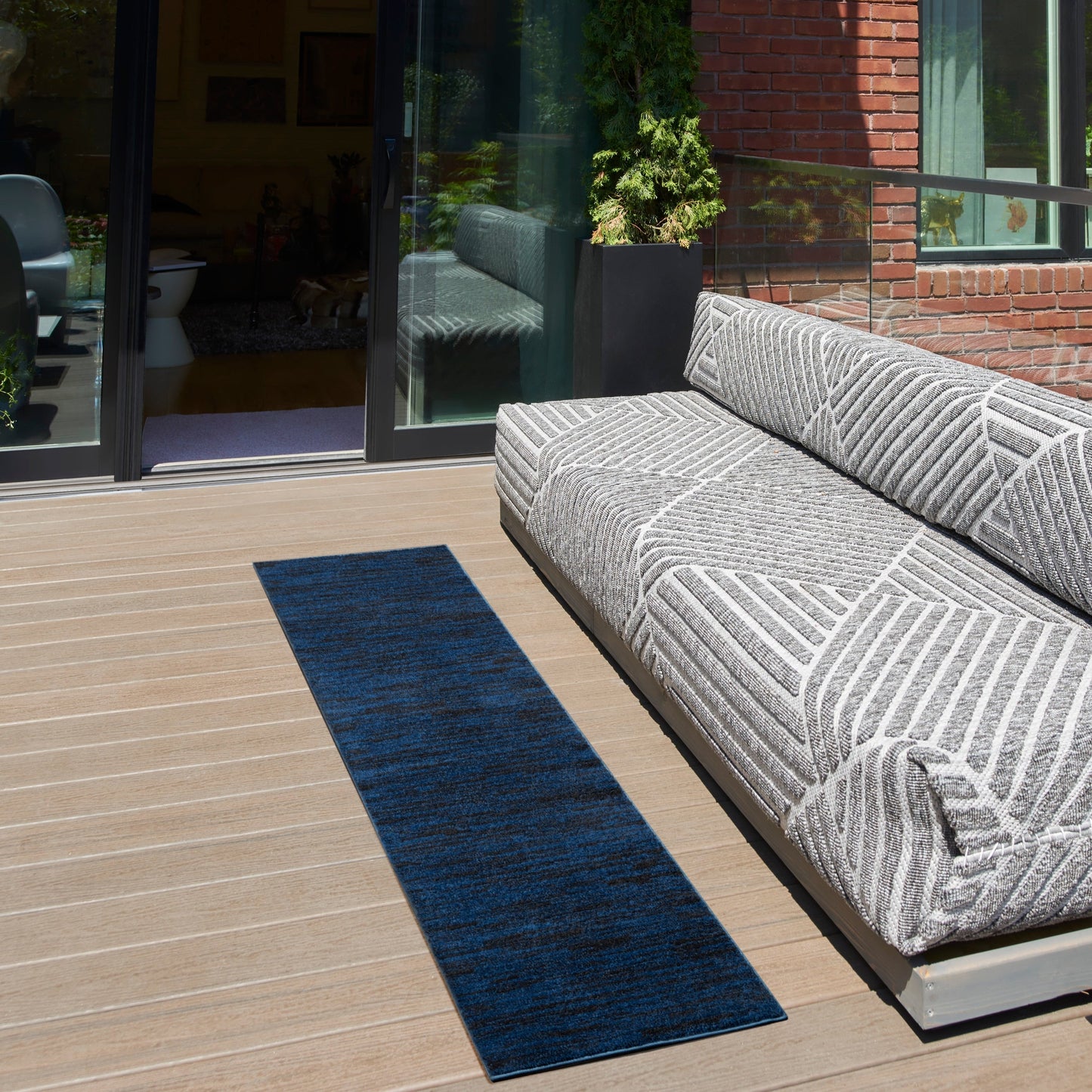 Nourison Essentials Solid Contemporary Indoor/Outdoor Area Rug