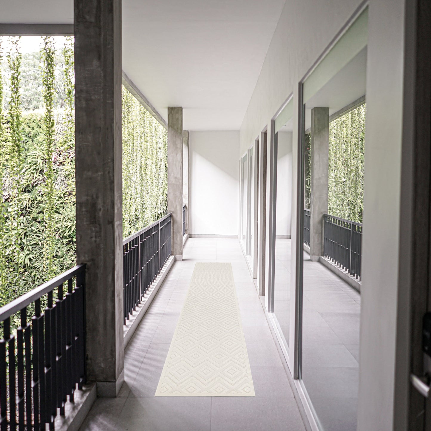 Nourison Versatile Indoor/Outdoor Geometric Flatweave Area Rug