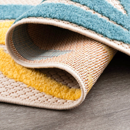 Origin Coastal Floral Indoor/Outdoor Area Rug.