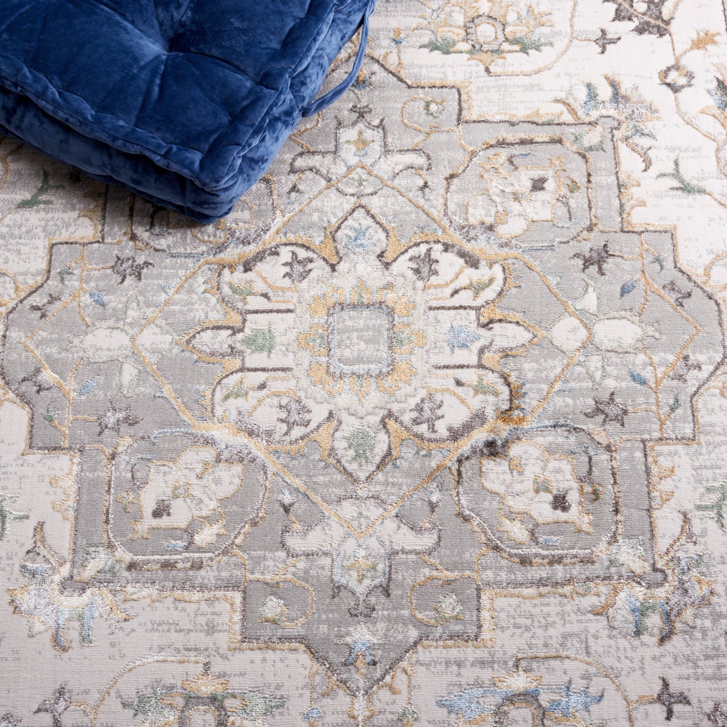 SAFAVIEH Bel Air Nara Modern & Contemporary Rug