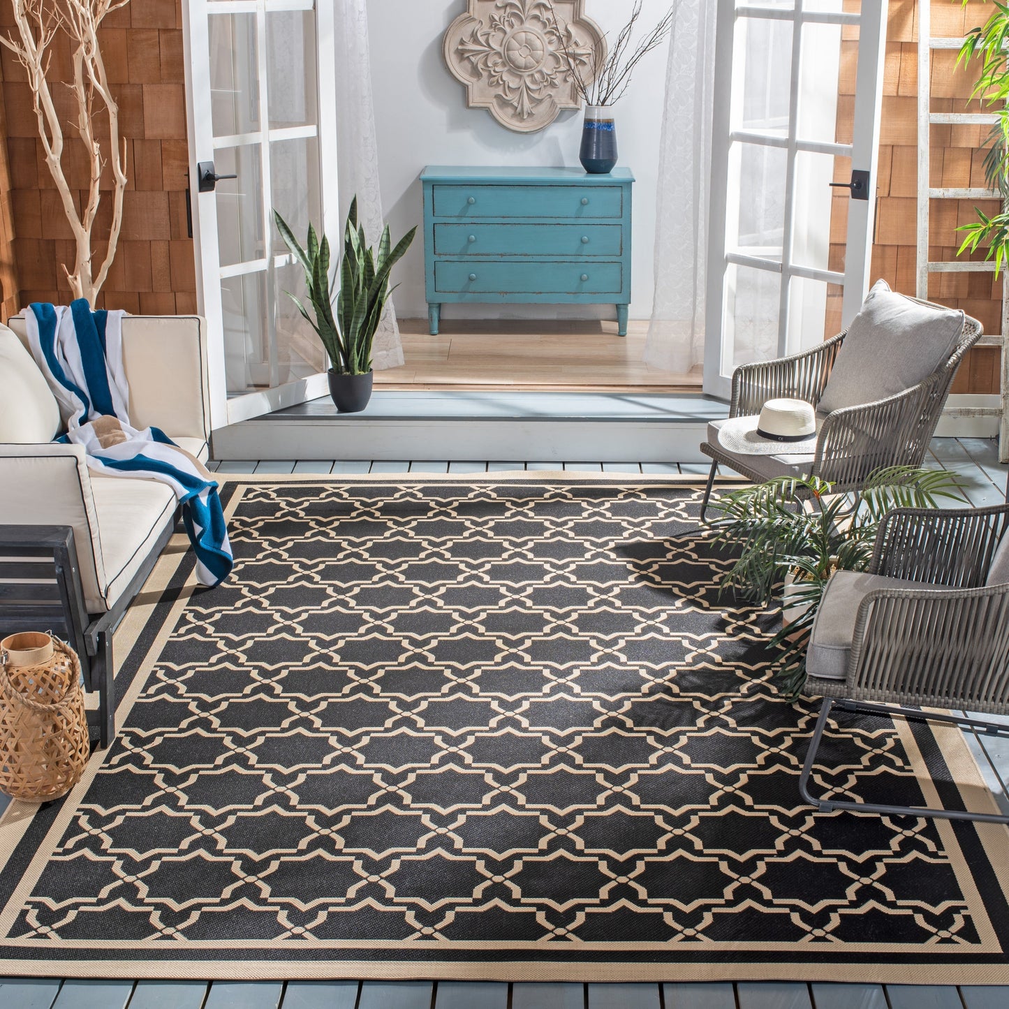 SAFAVIEH Courtyard Thomasina Indoor/ Outdoor Waterproof Patio Backyard Rug