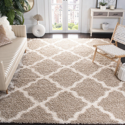 SAFAVIEH Dallas Shag Darina Trellis 1.5-inch Thick Rug
