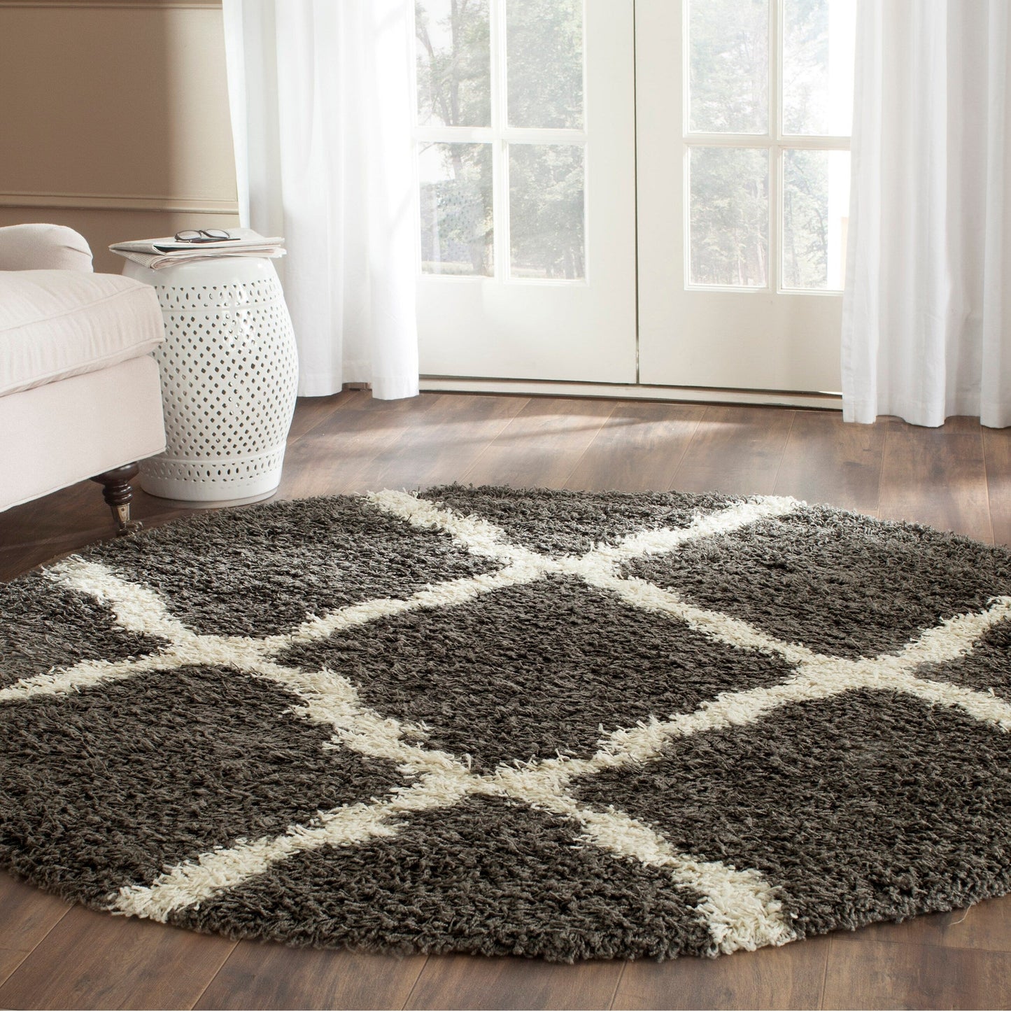 SAFAVIEH Dallas Shag Darina Trellis 1.5-inch Thick Rug