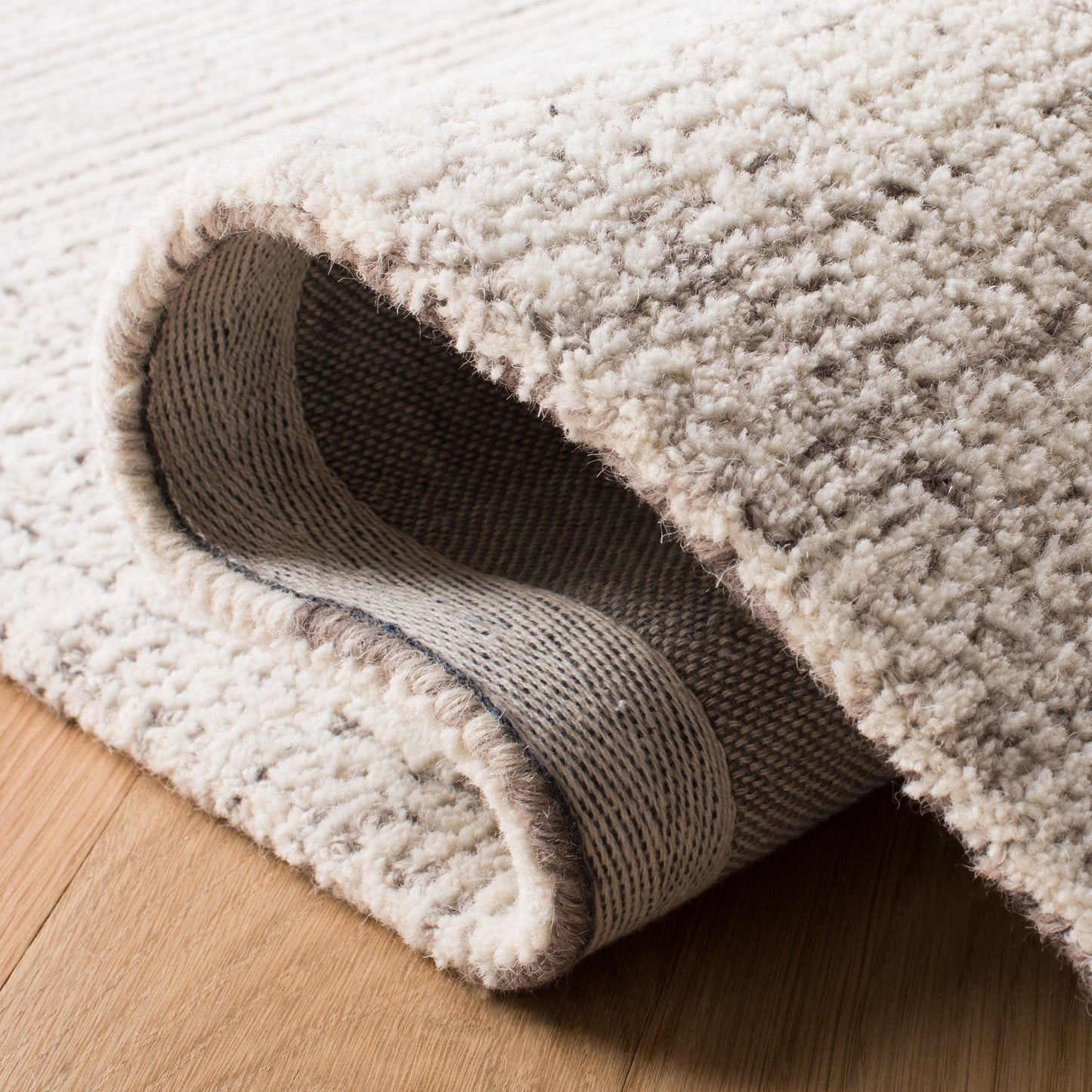 SAFAVIEH Handmade Abstract Rachel Modern Wool Rug