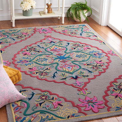 SAFAVIEH Handmade Bellagio Cailin Medallion Wool Rug