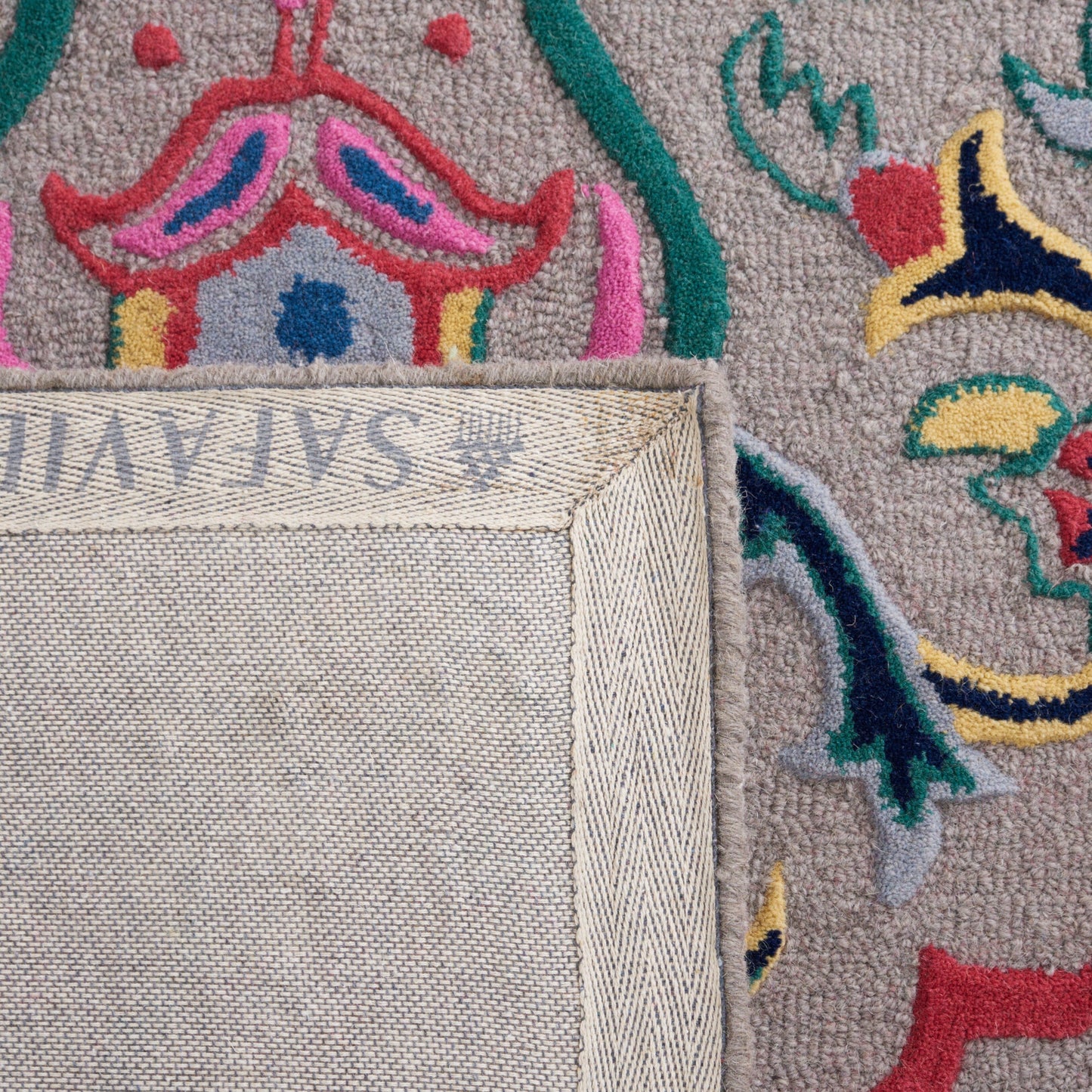 SAFAVIEH Handmade Bellagio Cailin Medallion Wool Rug