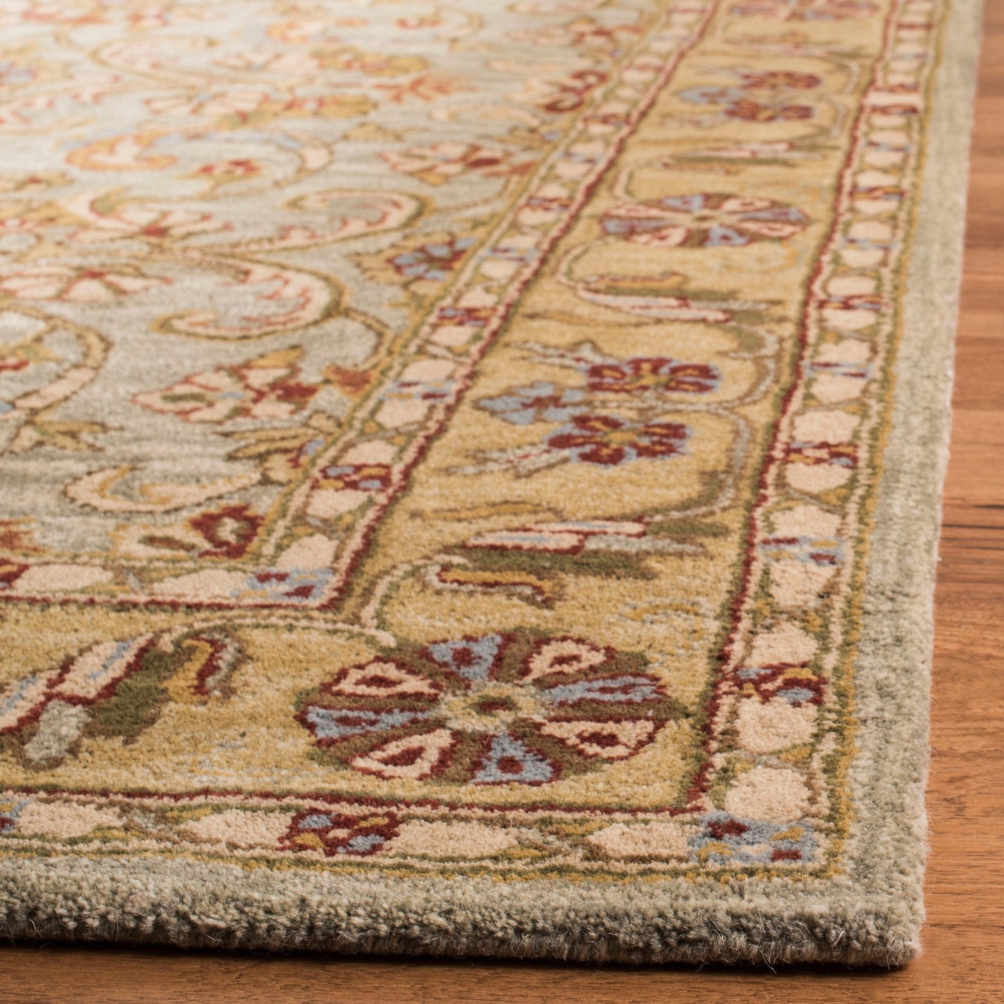 SAFAVIEH Handmade Classic Souheir Traditional Oriental Wool Rug