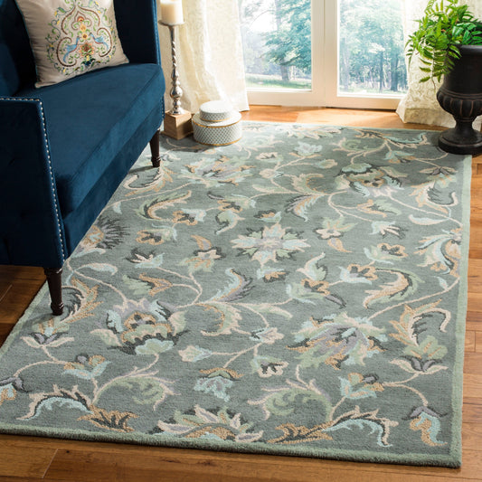 SAFAVIEH Handmade Jardin Aase Country Floral Wool Rug