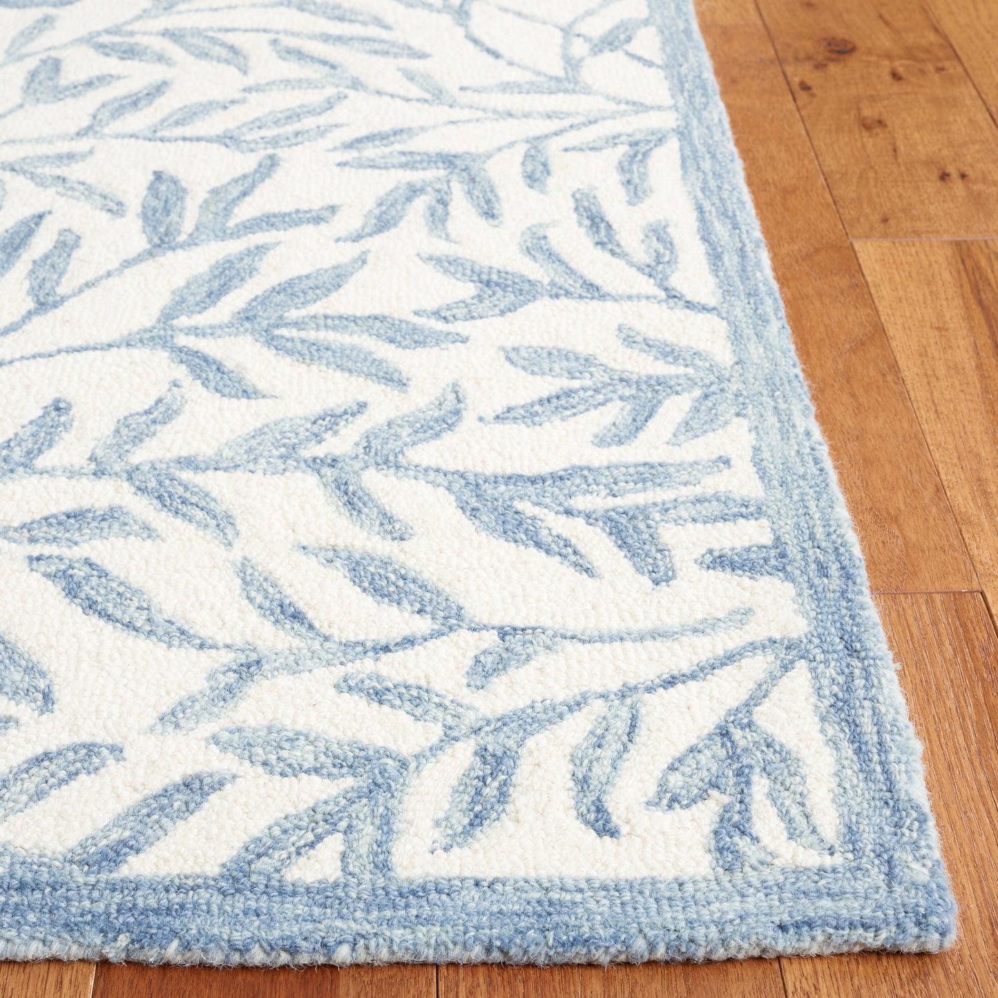 SAFAVIEH Handmade Jardin Mariegret Wool Rug