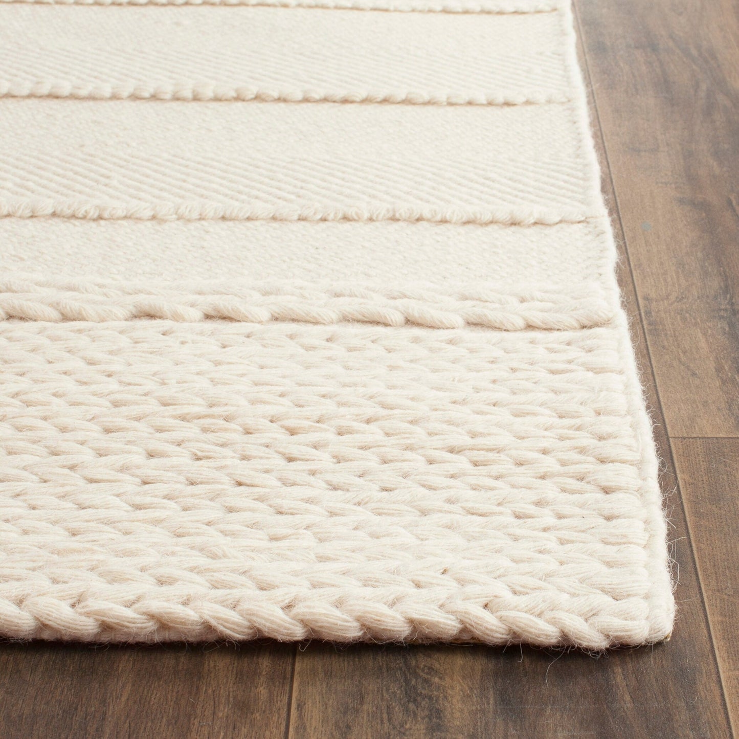SAFAVIEH Handmade Natura Ardy Wool Rug