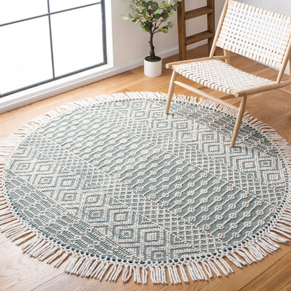 SAFAVIEH Handmade Natura Estel Wool Fringe Rug