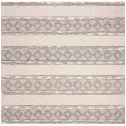 SAFAVIEH Handmade Natura Foka Wool Rug