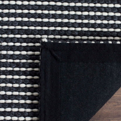 SAFAVIEH Handmade Natura Gerrita Wool Area Rug