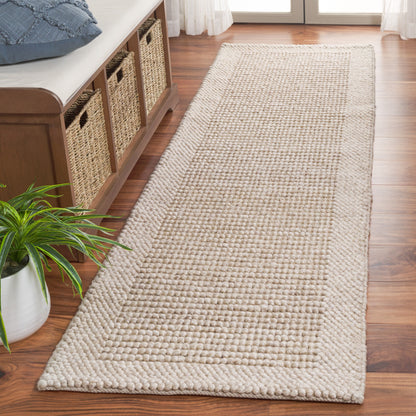 SAFAVIEH Handmade Natura Hendrien Farmhouse Wool Rug