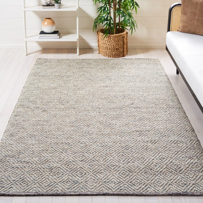 SAFAVIEH Handmade Natura Palmerina Wool Area Rug