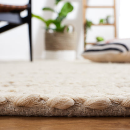 SAFAVIEH Handmade Natural Fiber Zaniyah Jute Rug
