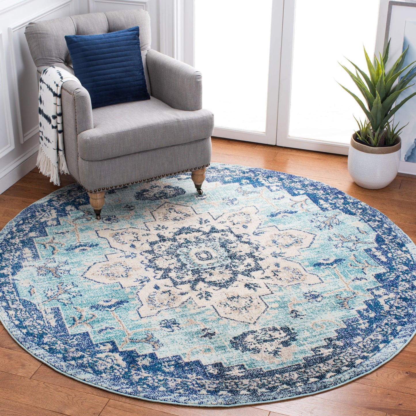 SAFAVIEH Madison Katelijne Boho Medallion Distressed Area Rug