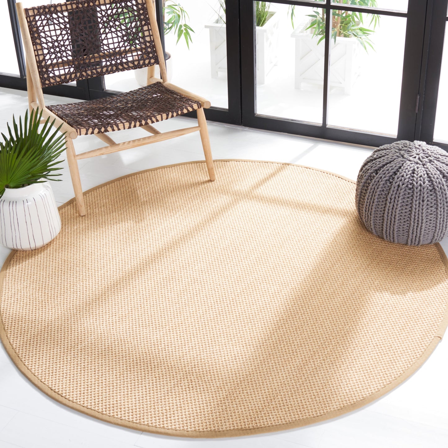 SAFAVIEH Natural Fiber Venus Casual Border Sisal Rug