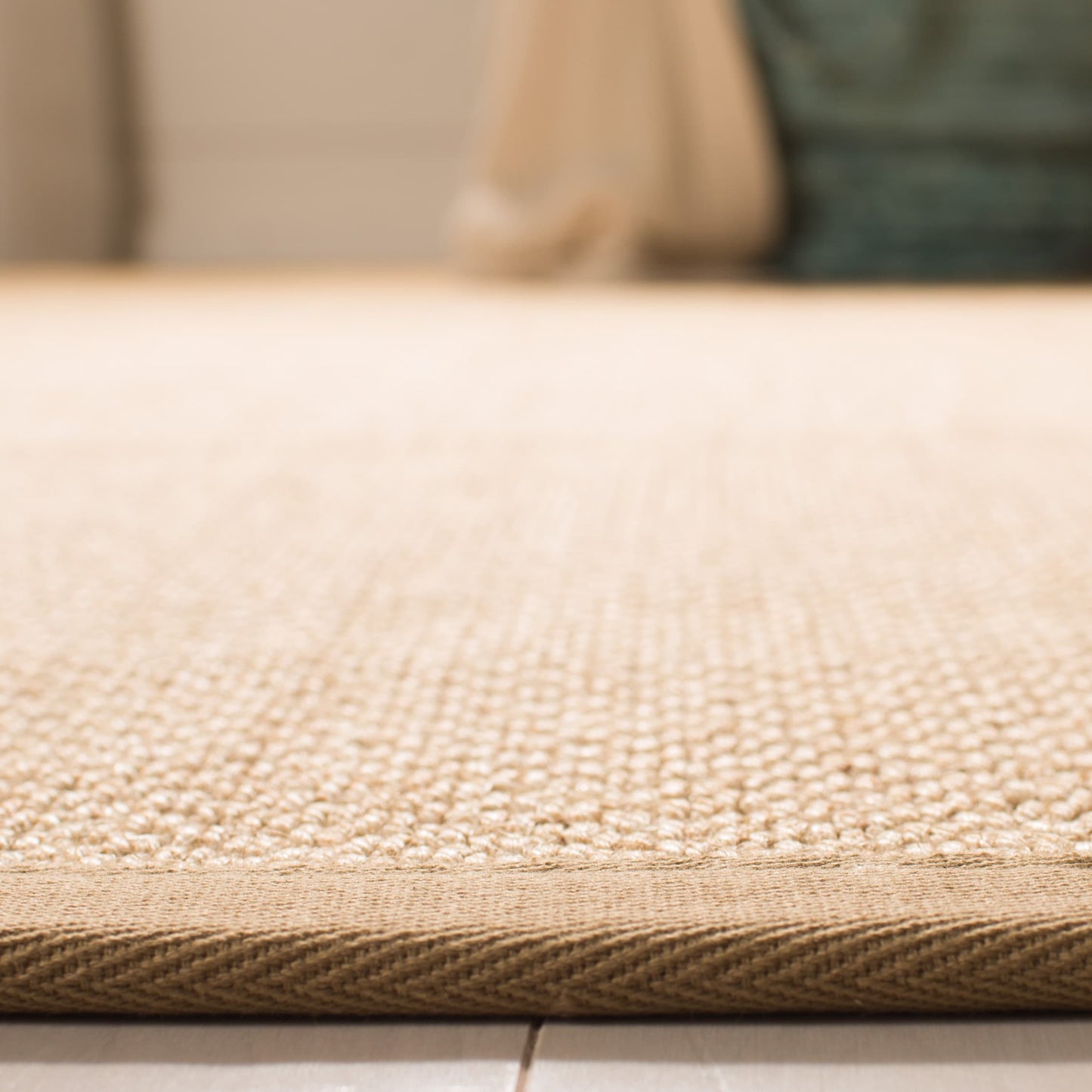 SAFAVIEH Natural Fiber Venus Casual Border Sisal Rug