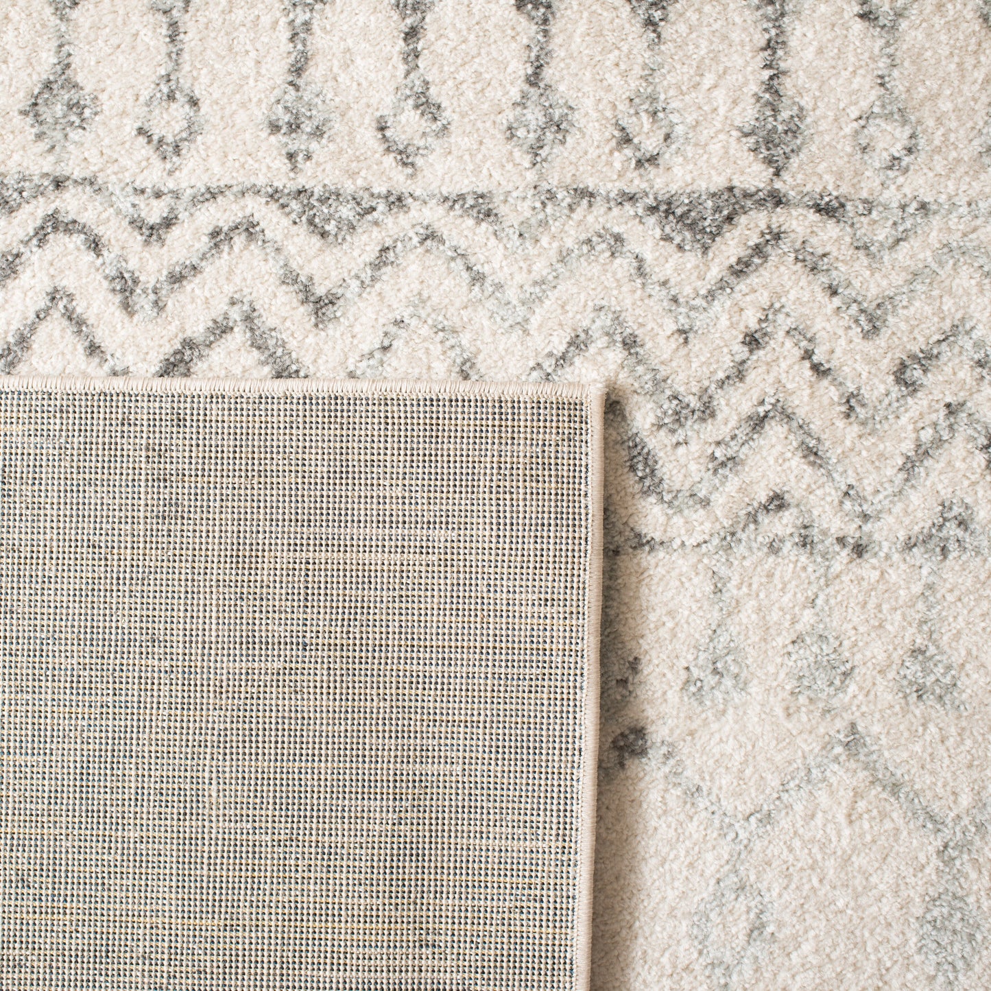 SAFAVIEH Tulum Metta Moroccan Boho Tribal Rug