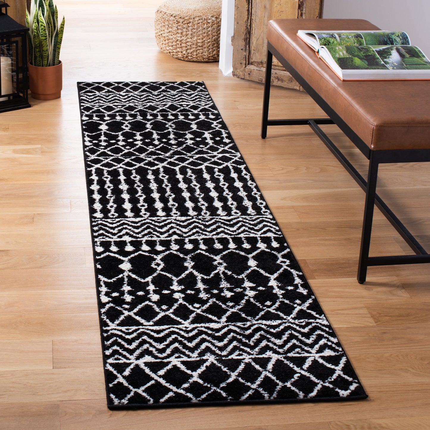 SAFAVIEH Tulum Metta Moroccan Boho Tribal Rug