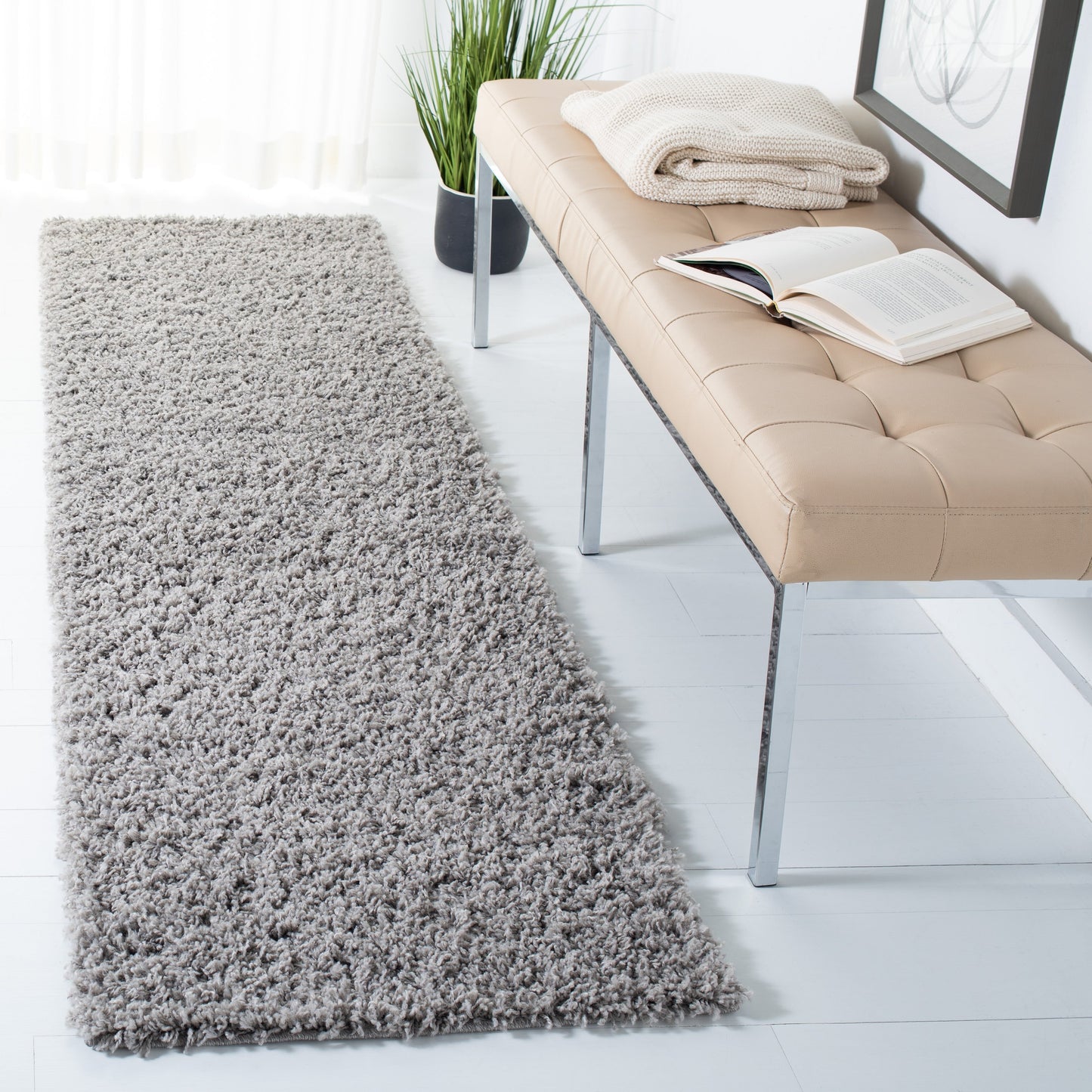 SAFAVIEH Venus Shag Durime 1.75-inch Thick Rug