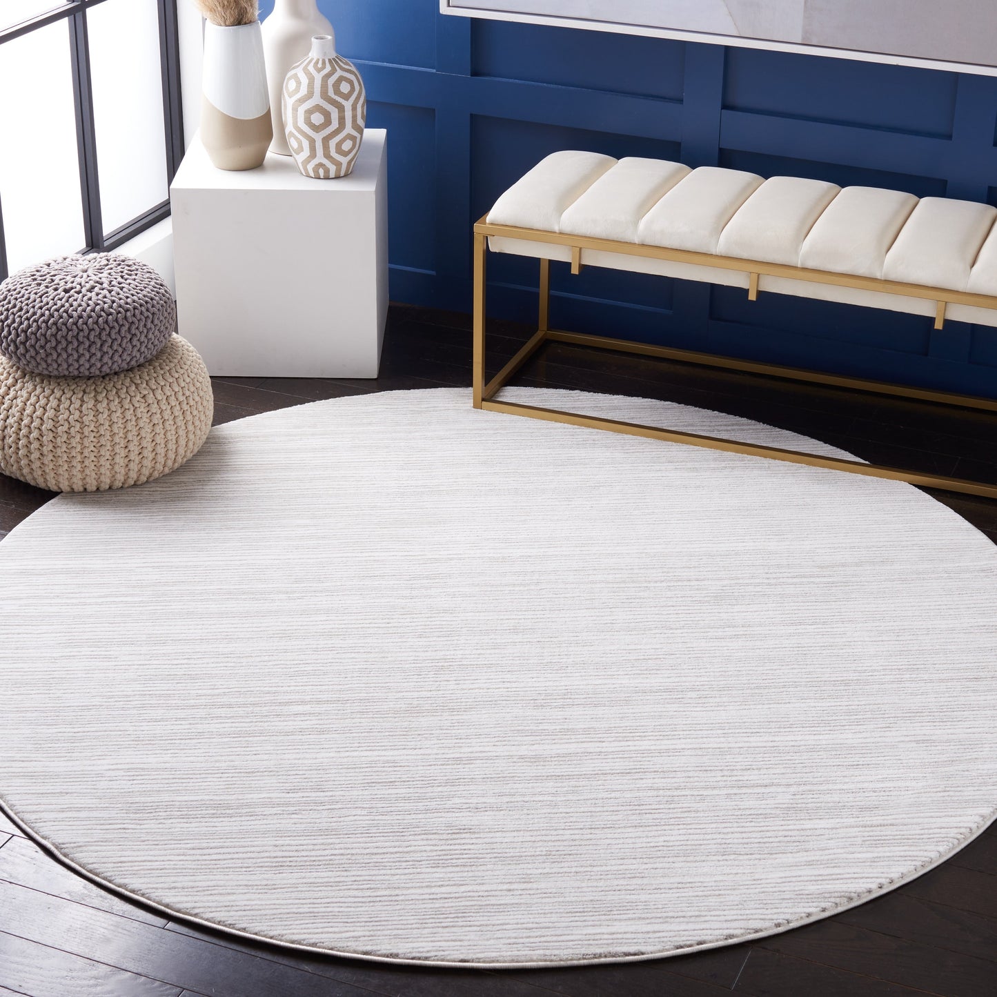 SAFAVIEH Vision Sunanda Modern Ombre Tonal Rug.