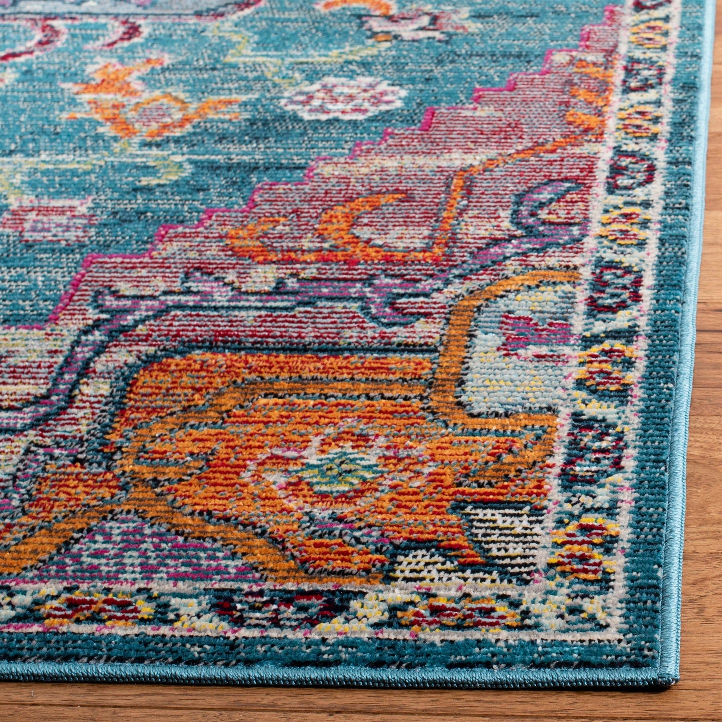 SAFAVIEH, Crystal Naimat Vintage Boho Medallion Rug