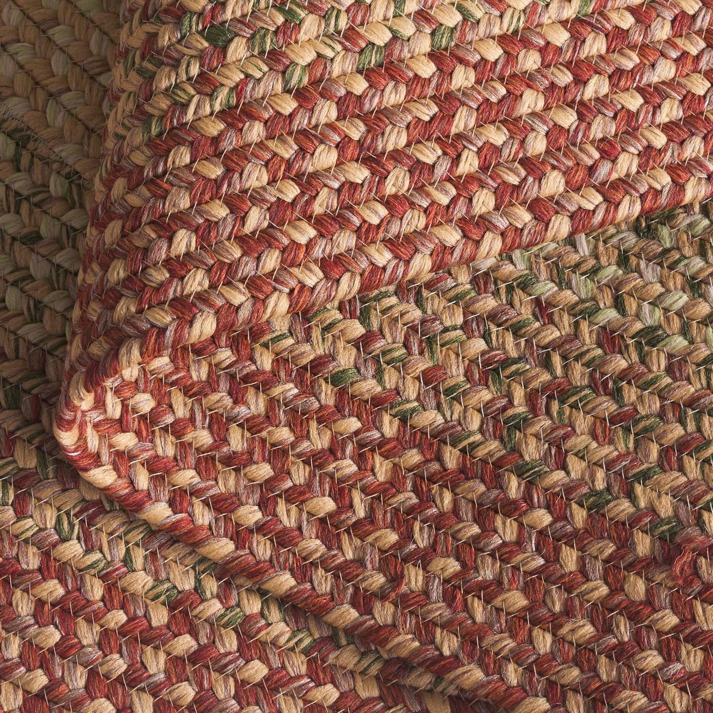 SAFAVIEH, Handmade Braided Adelajde Country Rug