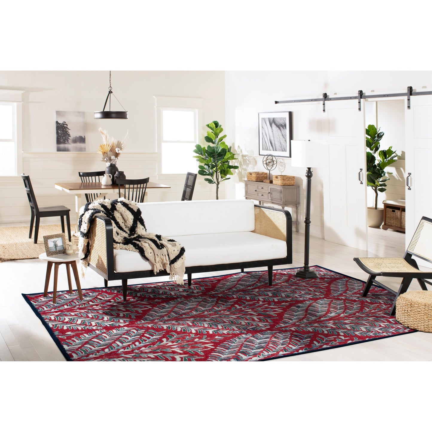 SAFAVIEH Handmade Capri Kert Wool Rug