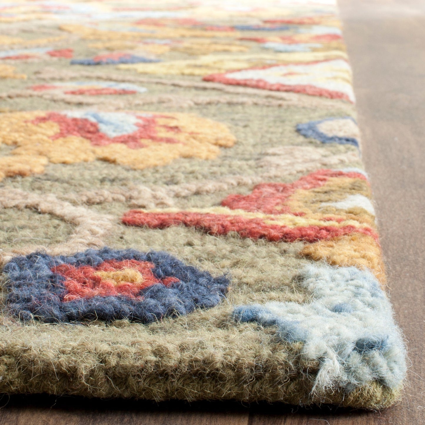 SAFAVIEH, Handmade Marietje Blossom French Country Wool Area Rug