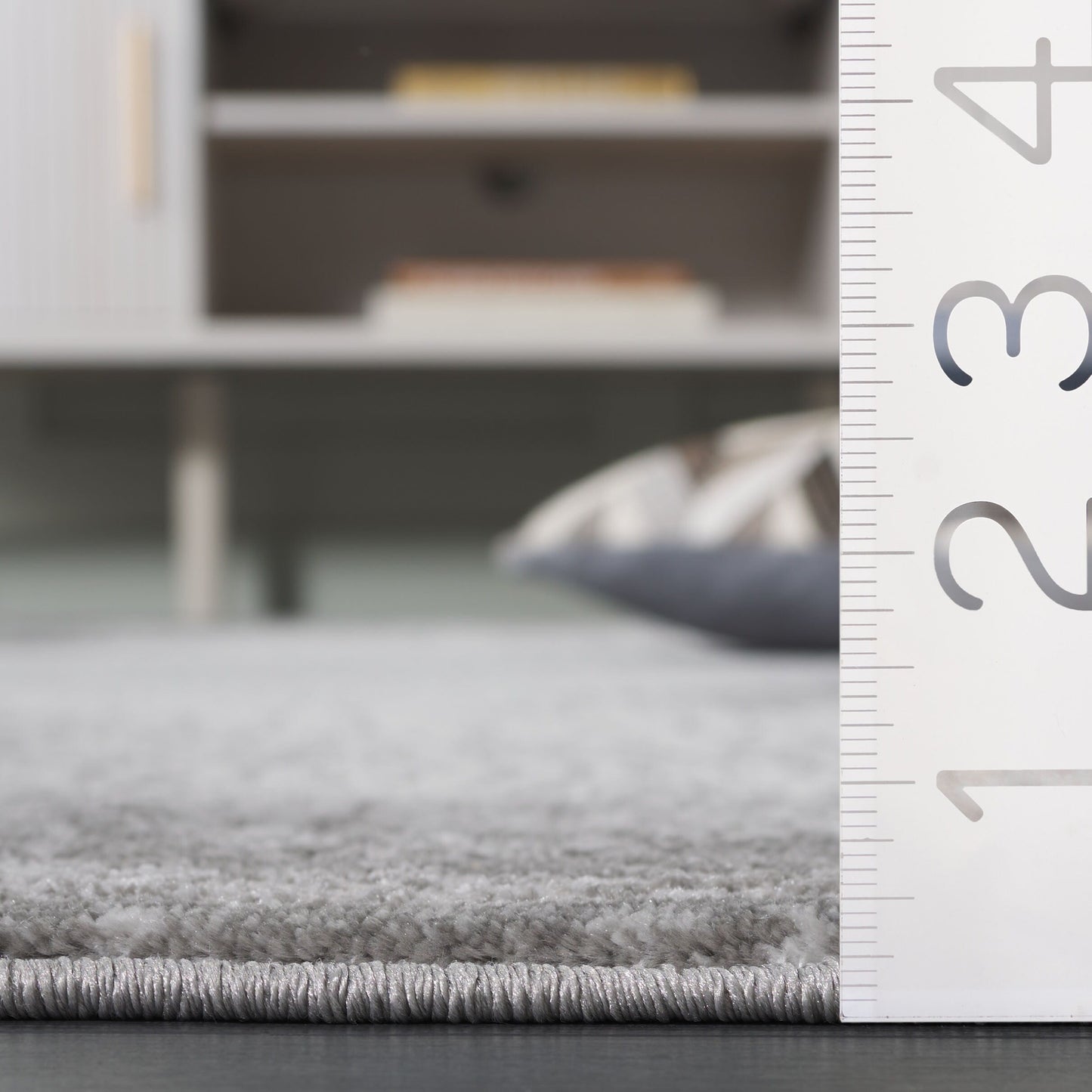 SAFAVIEH, Meadow Audry Modern Abstract Rug