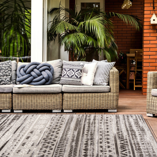 World Rug Gallery Modern Stripes Faded Geometric Indoor/Outdoor Area Rug